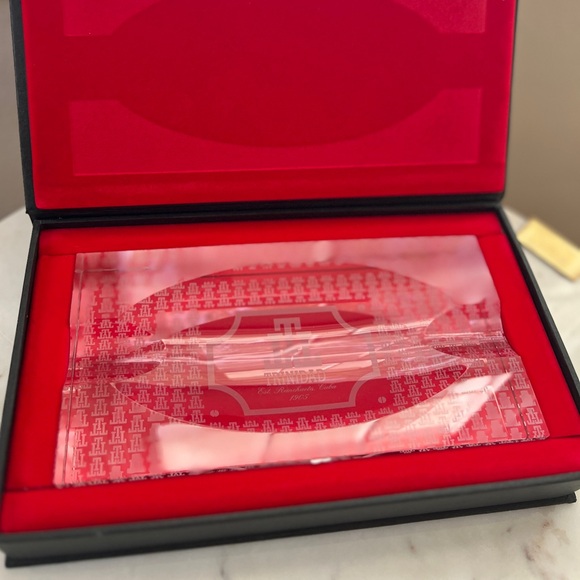 Trinidad cuban cigar company glass ashtray - Picture 2 of 3